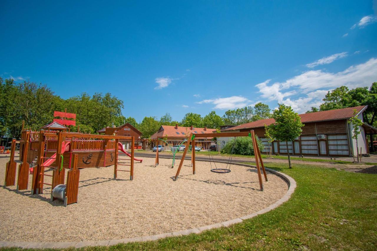 Beach Hostel Balatonboglár Exteriér fotografie